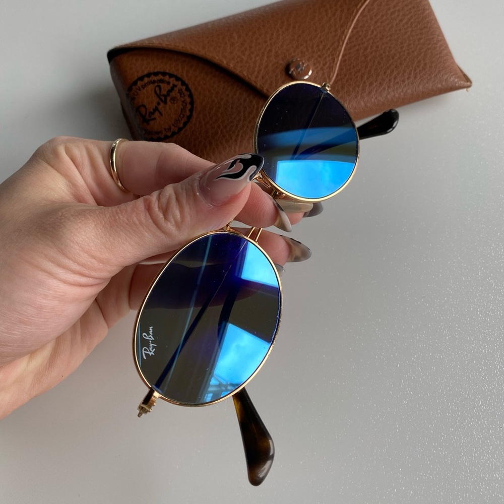 Ray-Ban Gold and Black Sunglasses - Picture 4 of 5